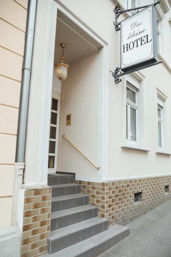 Das Kleine Hotel In Ruhiger Stadtlage Wiesbaden Bagian luar foto