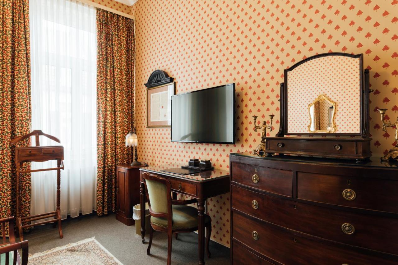 Das Kleine Hotel In Ruhiger Stadtlage Wiesbaden Bagian luar foto